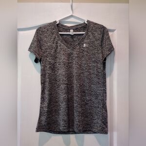Under Armour Heatgear Dark Heather Gray V-Neck Women's Tee Size M